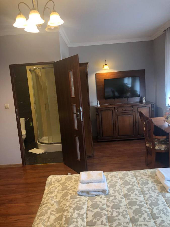Hotel Arkadia Konskie Luaran gambar