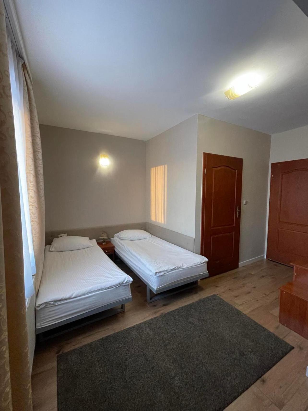 Hotel Arkadia Konskie Luaran gambar