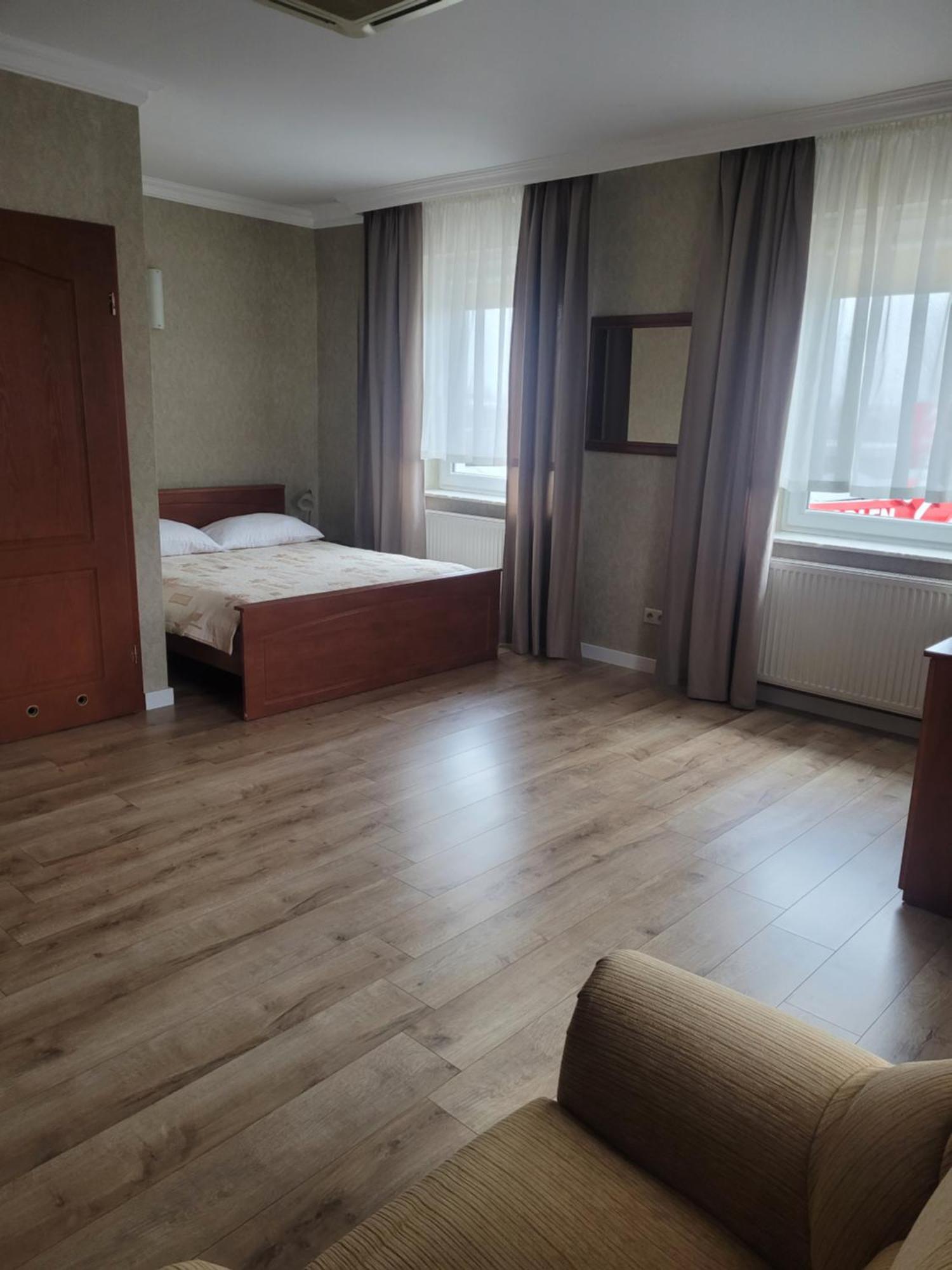 Hotel Arkadia Konskie Luaran gambar