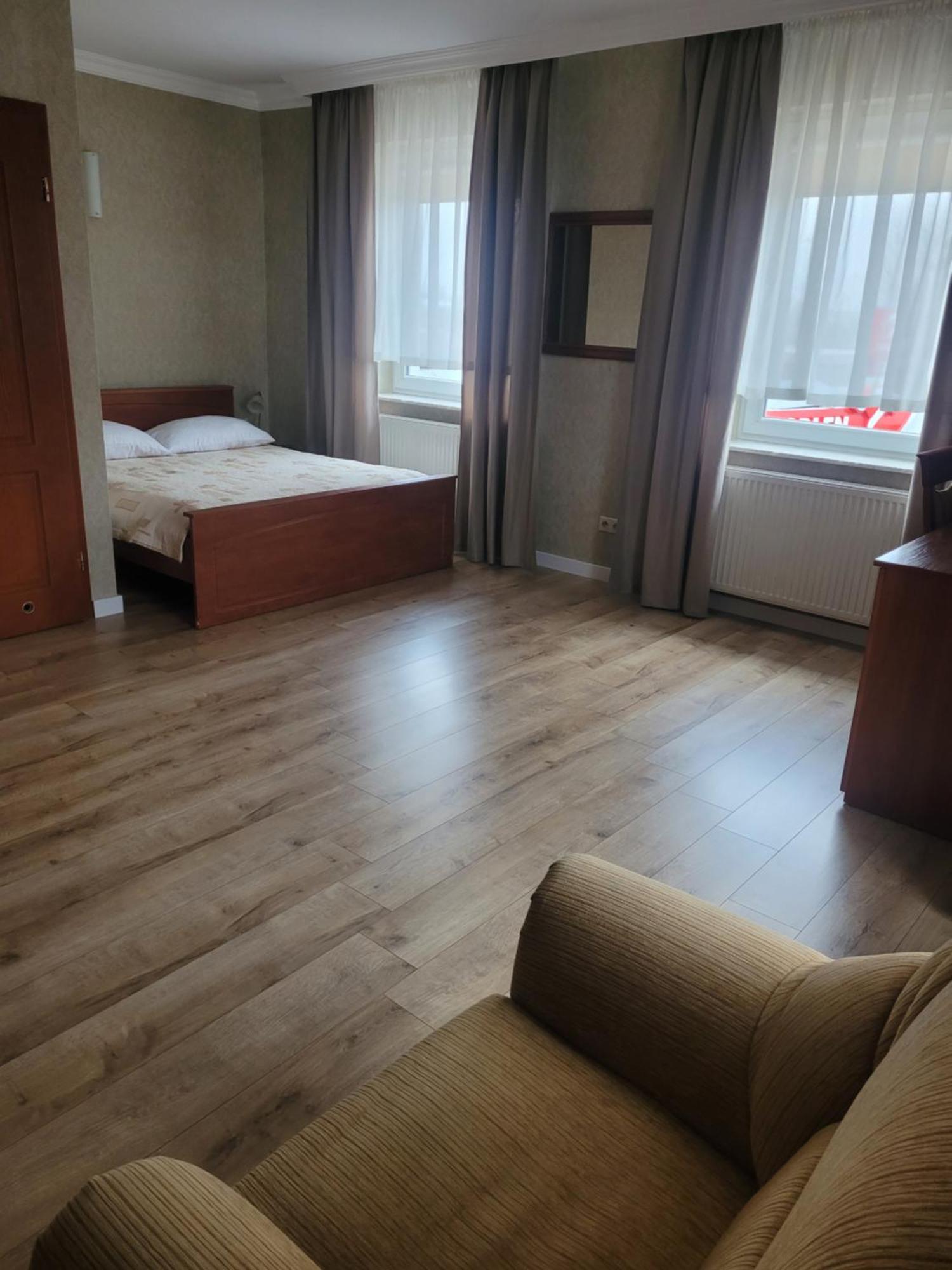 Hotel Arkadia Konskie Luaran gambar